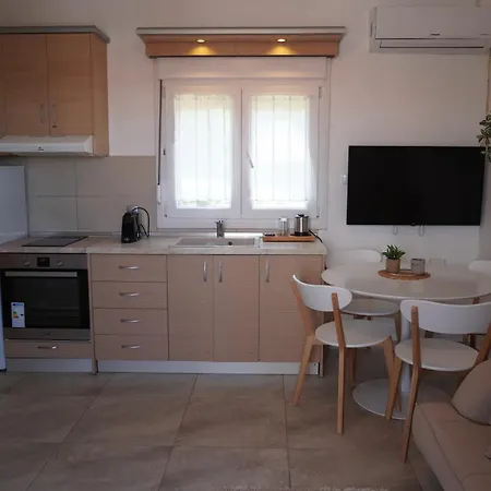 Apartment Vergias Sea View 1 *